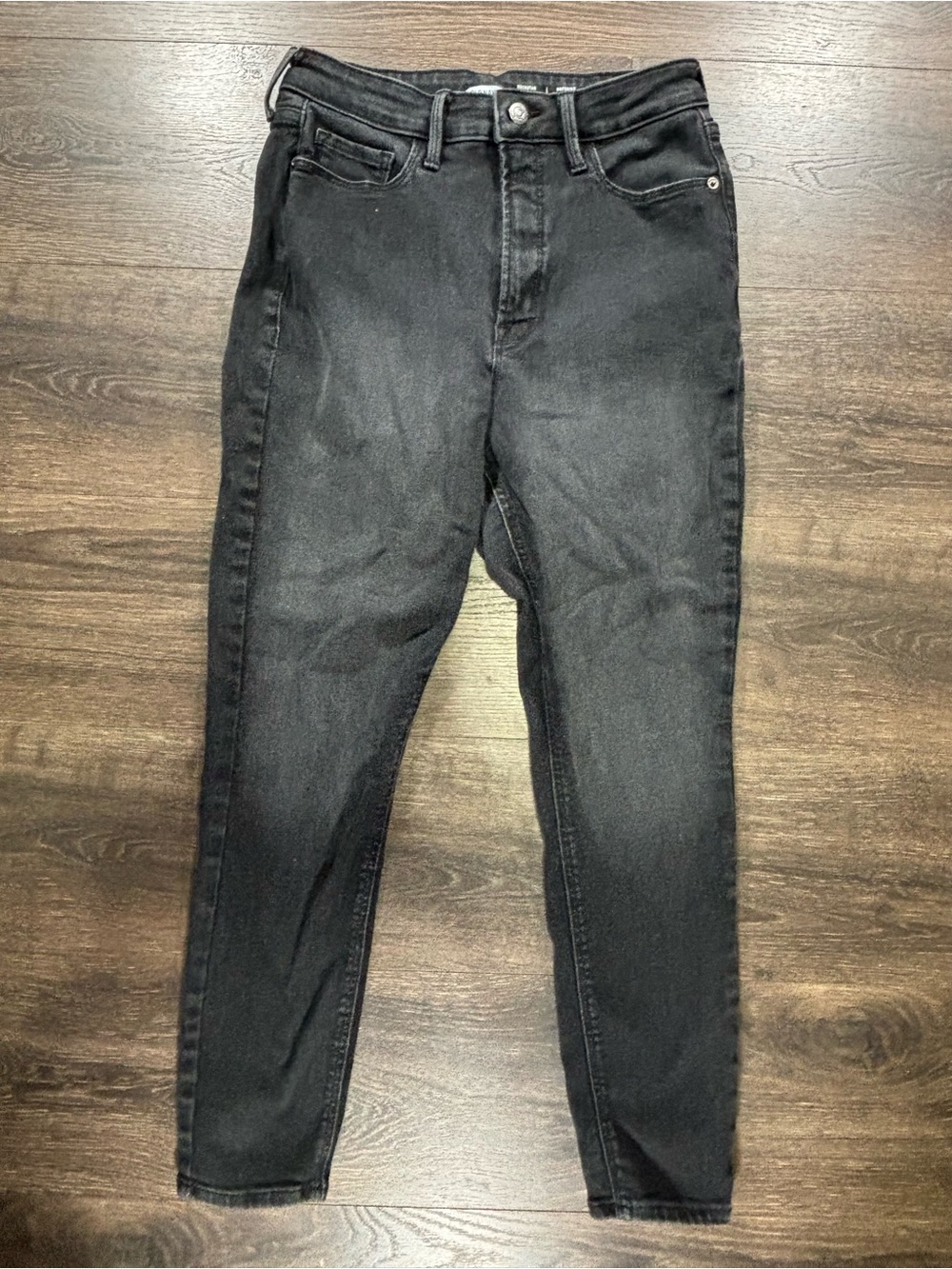 Old Navy Rock Star Super Skinny Extra High Rise Black Jeans
